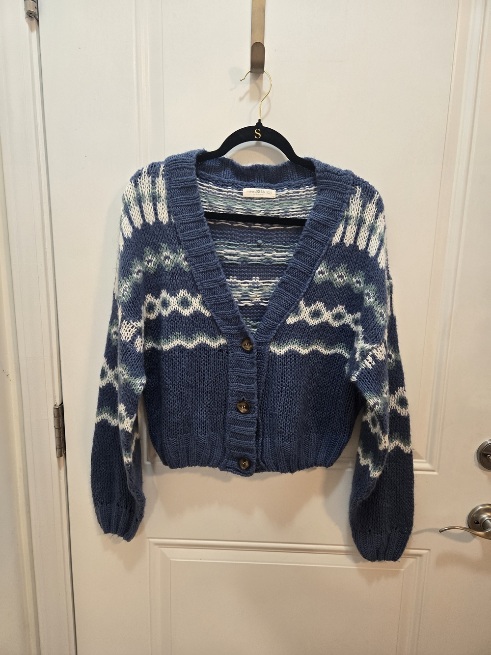 NATURAL LIFE Blue & White Patterned V-Neck Button Cardigan